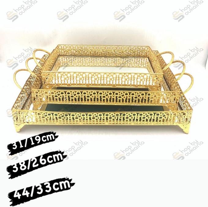 3 square mirror trays in gold